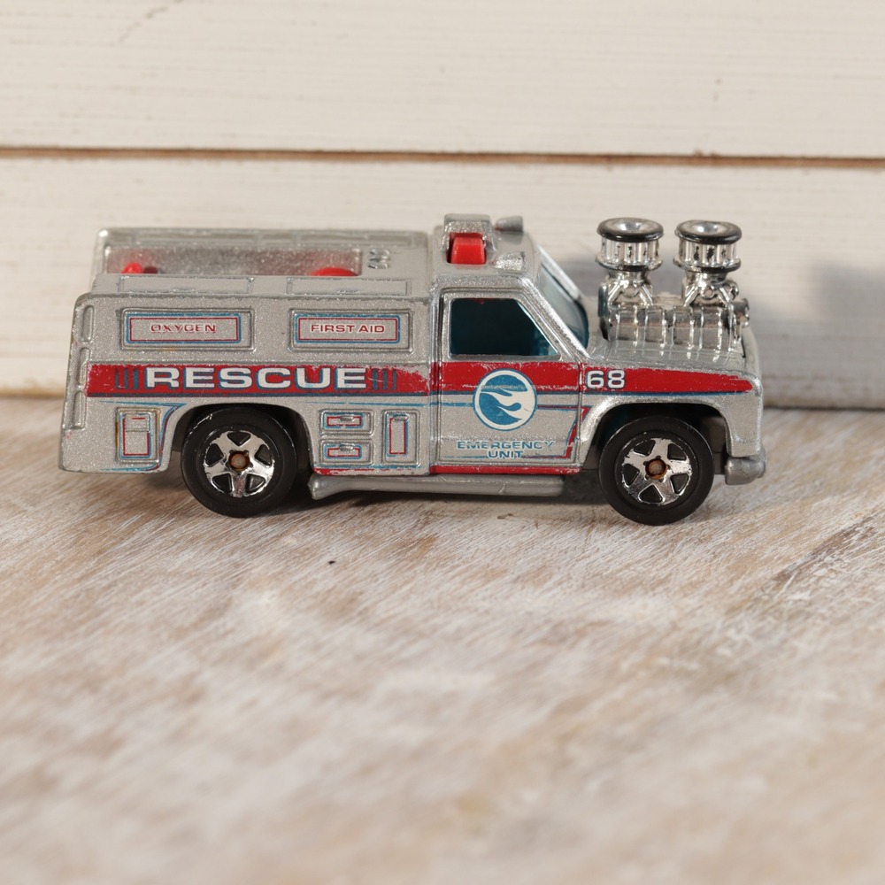 Hot Wheels Emergency Unit Rescue Truck Silver 68 Diecast 1974 Mattel Thailand